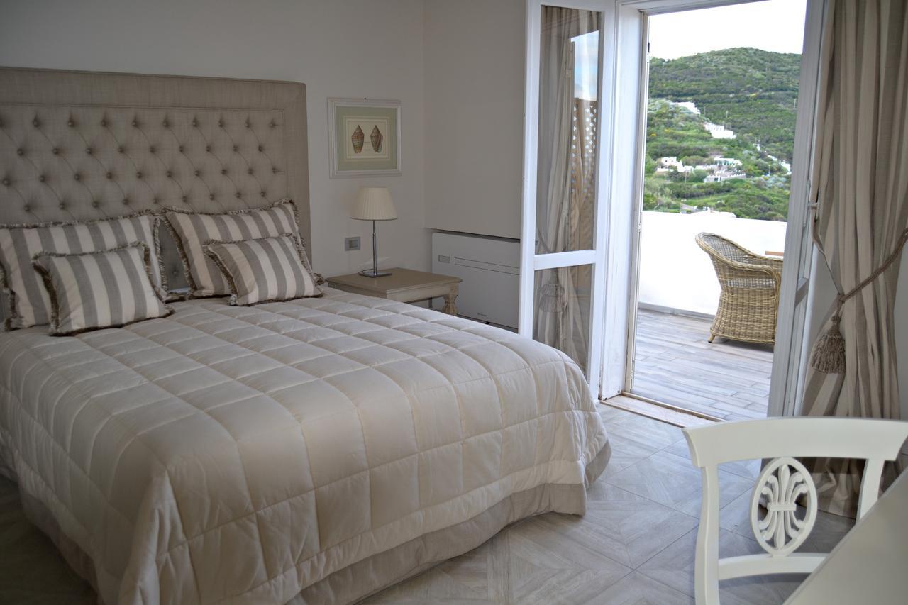Maridea Casa Vacanza- Le Alcove Sul Mare Suites ปอนซา ภายนอก รูปภาพ