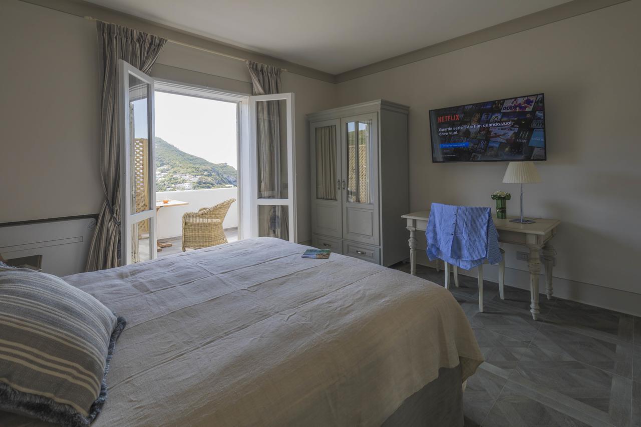 Maridea Casa Vacanza- Le Alcove Sul Mare Suites ปอนซา ภายนอก รูปภาพ