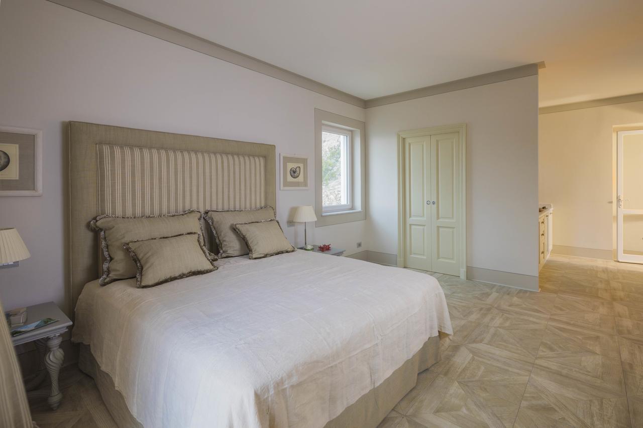 Maridea Casa Vacanza- Le Alcove Sul Mare Suites ปอนซา ภายนอก รูปภาพ