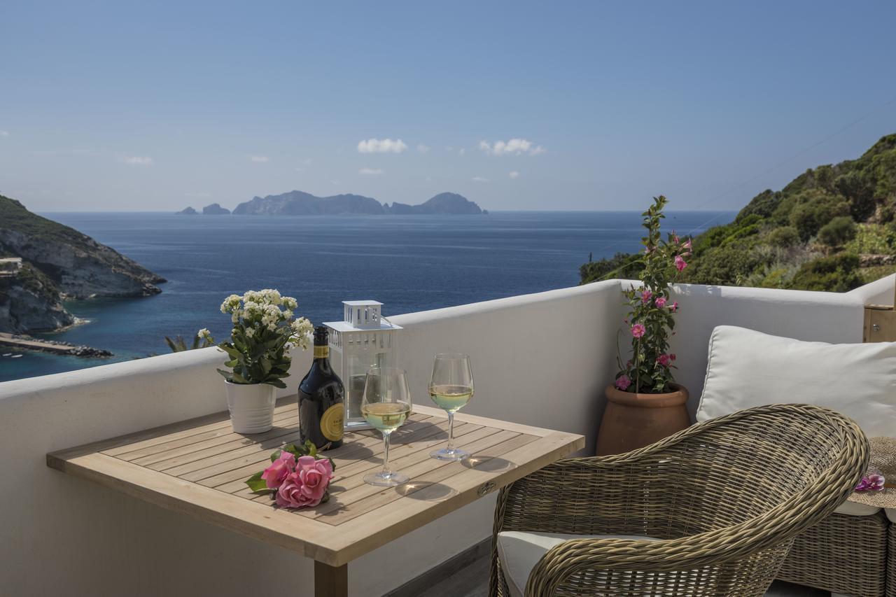 Maridea Casa Vacanza- Le Alcove Sul Mare Suites ปอนซา ภายนอก รูปภาพ