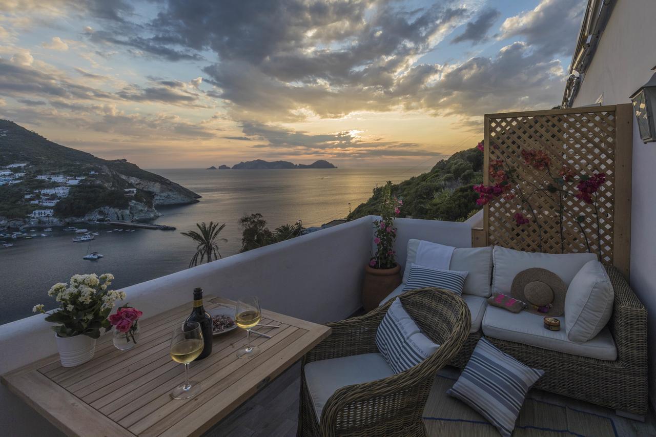 Maridea Casa Vacanza- Le Alcove Sul Mare Suites ปอนซา ภายนอก รูปภาพ