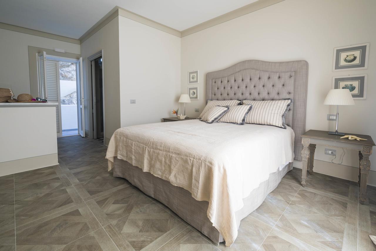 Maridea Casa Vacanza- Le Alcove Sul Mare Suites ปอนซา ภายนอก รูปภาพ